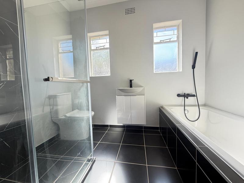 3 Bedroom Property for Sale in Bergzicht Western Cape